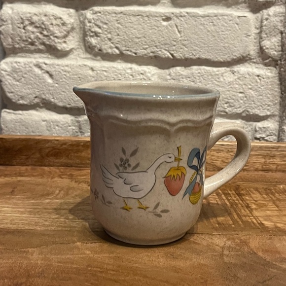 International China Marmalade Goose Creamer, 4-Inch, Stoneware, Japan - Picture 1 of 5